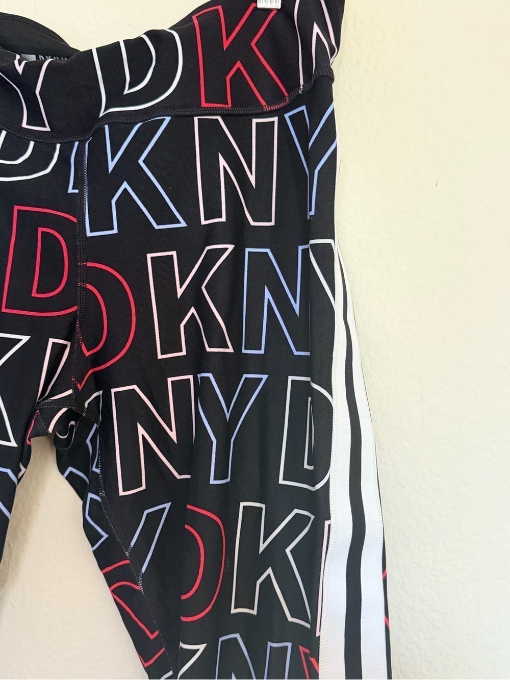 DKNY Sport Logo Mania Crop Leggings XL High Rise Side Stripe Logo Print - Picture 3 of 11